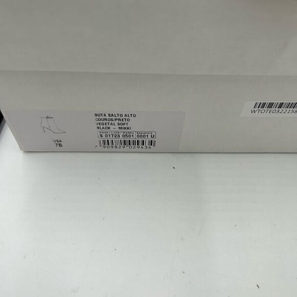 Women’s
Schutz black soft leather ankle boots size 40 made in Brazil - Picture 11 of 12